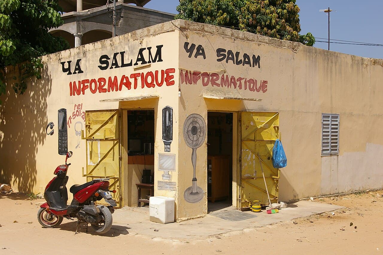 Bureau et outils numériques au Sénégal